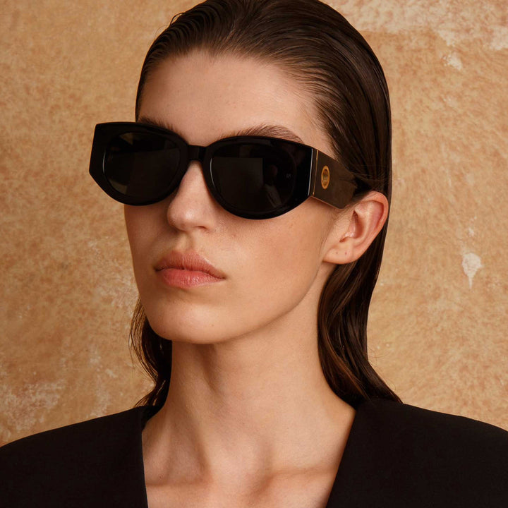 Freya Square Sunglasses in Black by LINDA FARROW – LINDA FARROW (U.S.)